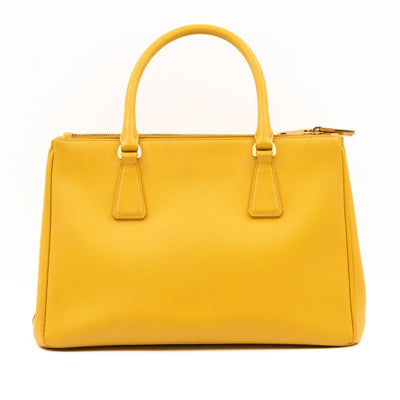 Galleria Medium Double Zip Yellow Saffiano