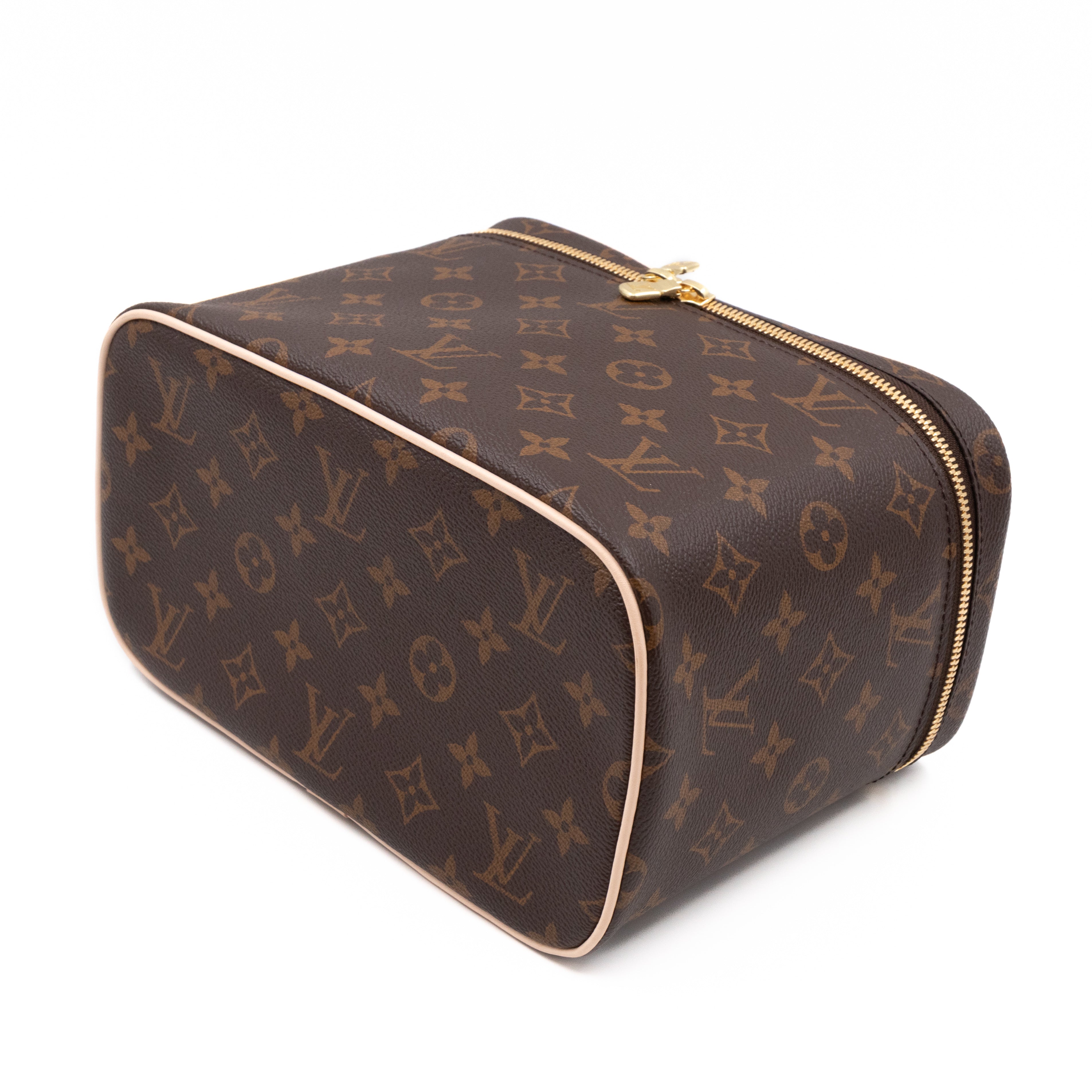 Nice BB Monogram