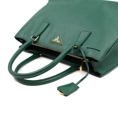 Galleria Medium Single Zip Green Saffiano