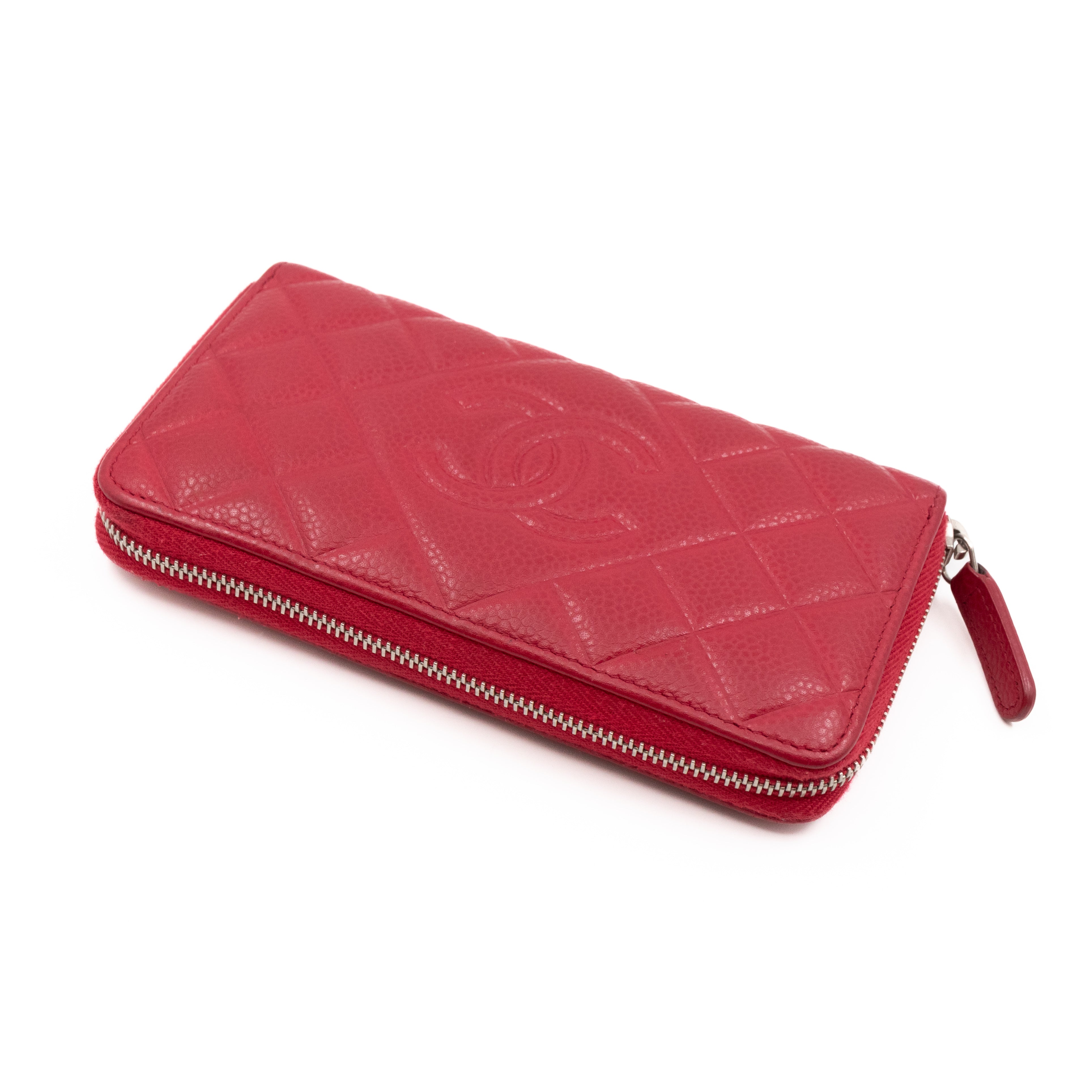 Medium Zipped Wallet Red Caviar Leather