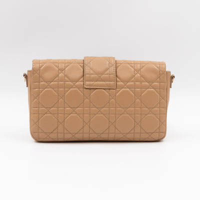 New Lock Pouch Bag Beige Leather