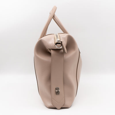 Antigona Soft Bag Medium Dune Leather