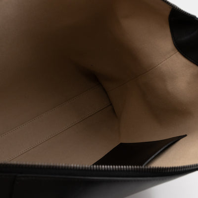 Antigona Soft Bag Medium Black Leather