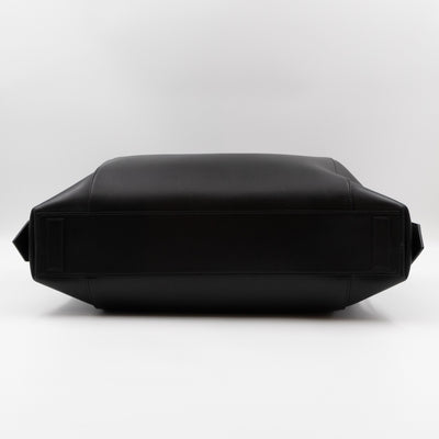 Antigona Soft Bag Medium Black Leather