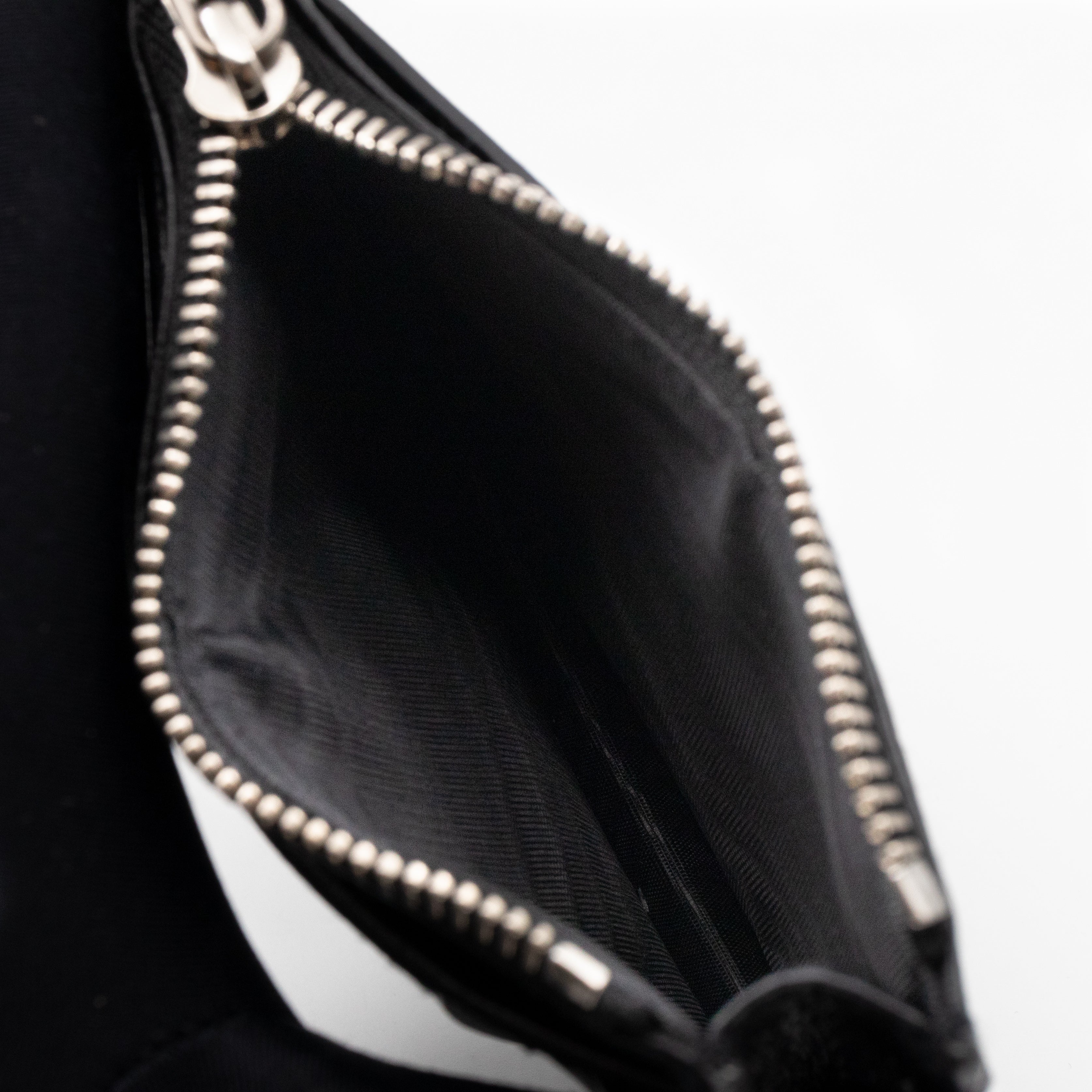 Off The Grid Zip Card Case Black