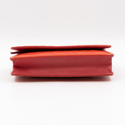 Classic Wallet on Chain Coral Pink Patent Leather
