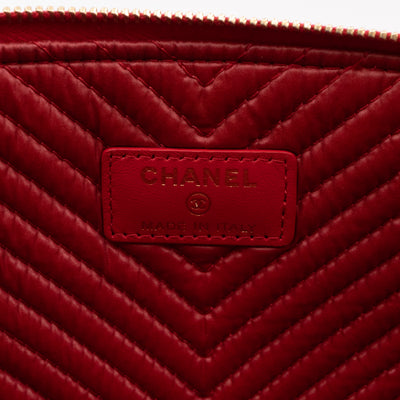 Medium O Case Boy Red Caviar Chevron