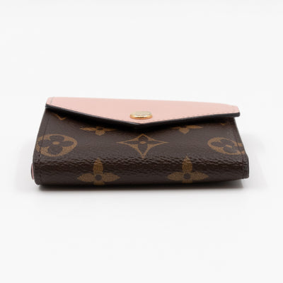 Zoe Wallet Monogram Rose Ballerine