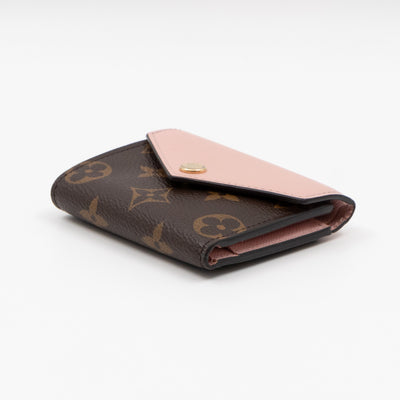 Zoe Wallet Monogram Rose Ballerine