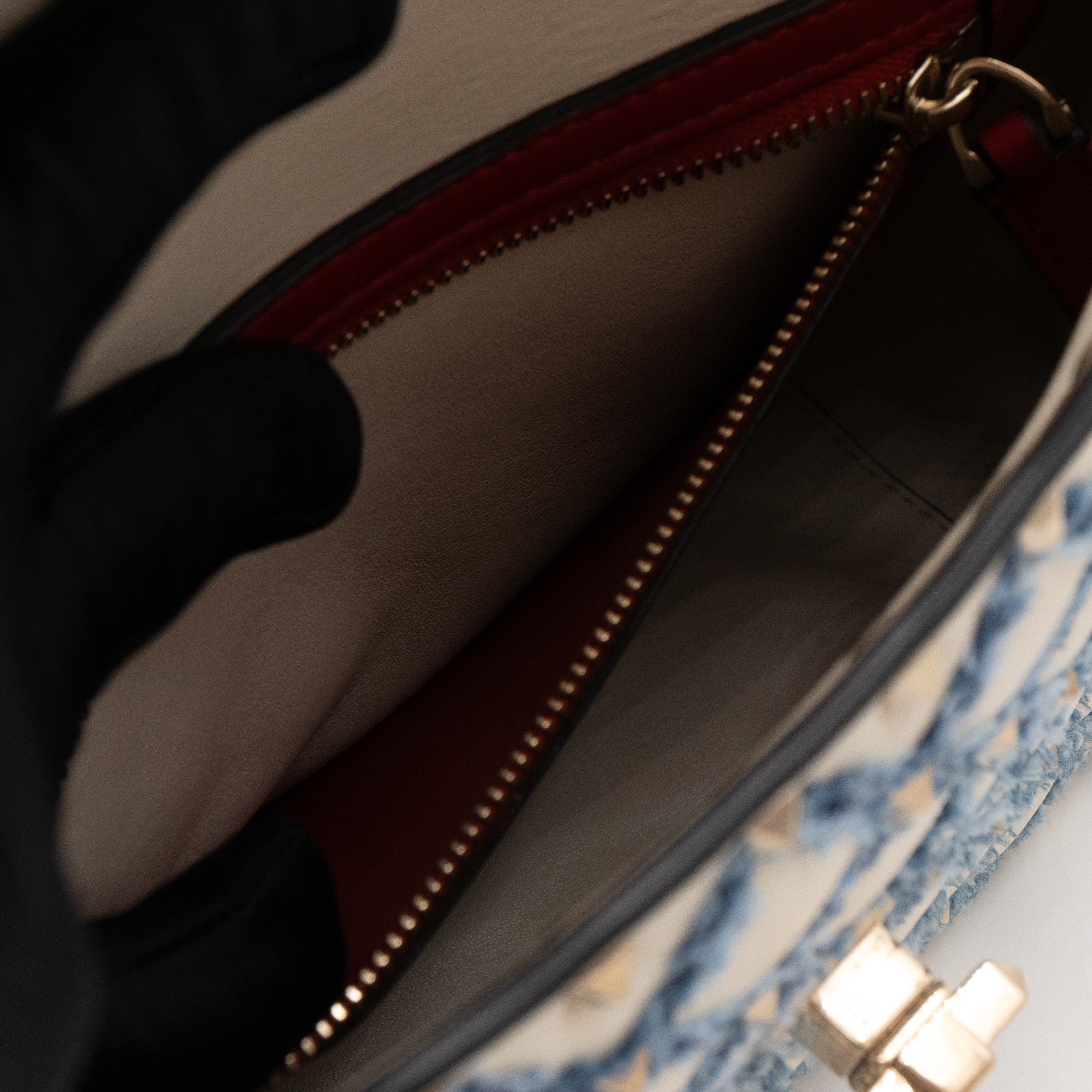 Rockstud Spike Medium Shoulder Bag Nappa Denim Quilted