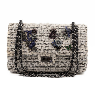 Gardens Charms 2.55 Reissue Flap Bag White Black Tweed
