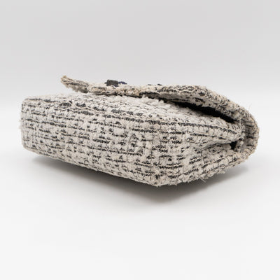 Gardens Charms 2.55 Reissue Flap Bag White Black Tweed
