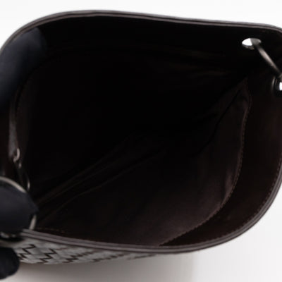 Flat Messenger Bag Intrecciato Dark Brown Leather