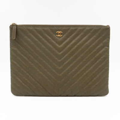Medium O Case  Green Chevron