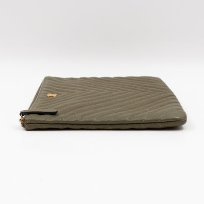 Medium O Case  Green Chevron