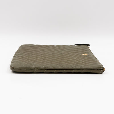 Medium O Case  Green Chevron