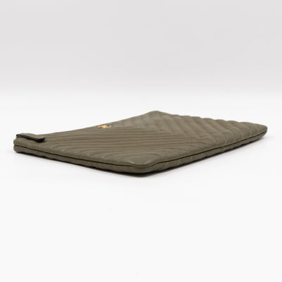 Medium O Case  Green Chevron