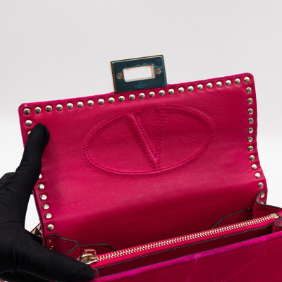 Rockstud No Limit Flap Bag Pink Velvet