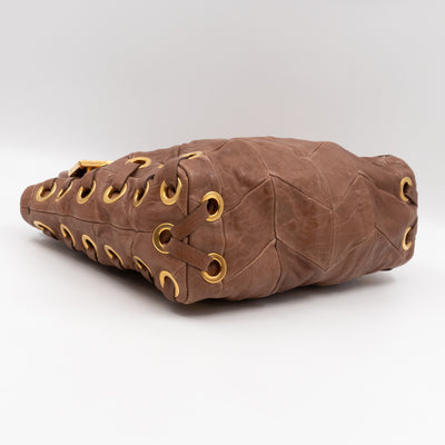 Grommet Tote Caramel Chevron Leather