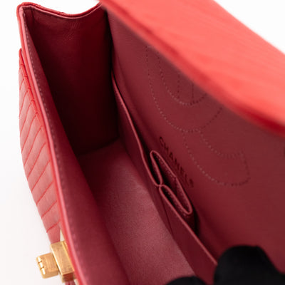 2.55 Reissue 225 Medium Red Chevron Leather