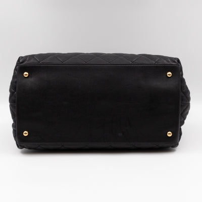 Chain Me Tote Black Calfskin Leather