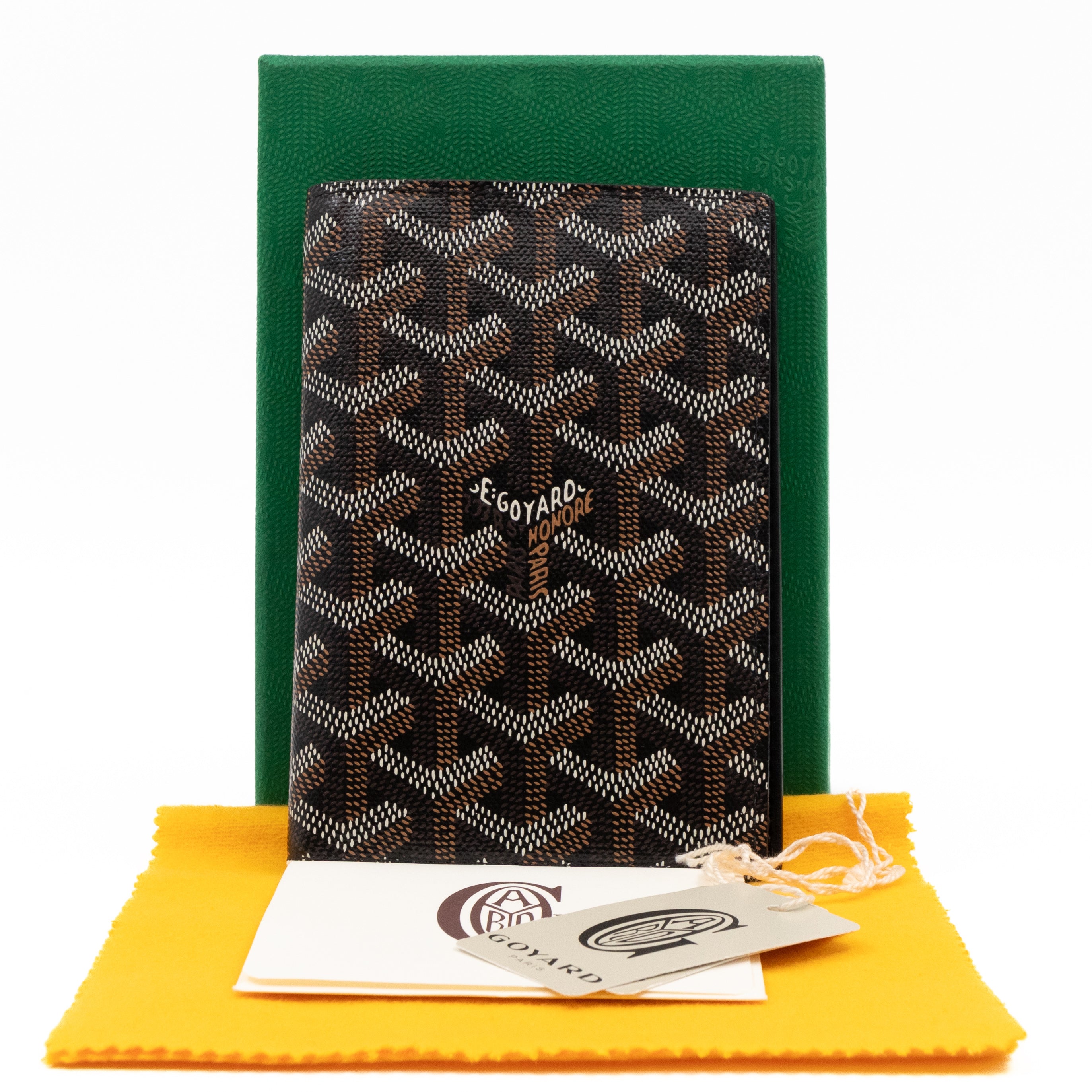Grenelle Passport Cover Goyardine Black