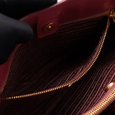 Galleria Medium Single Zip Mauve Saffiano