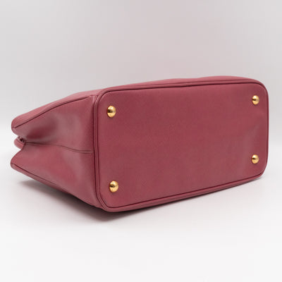 Galleria Medium Single Zip Mauve Saffiano