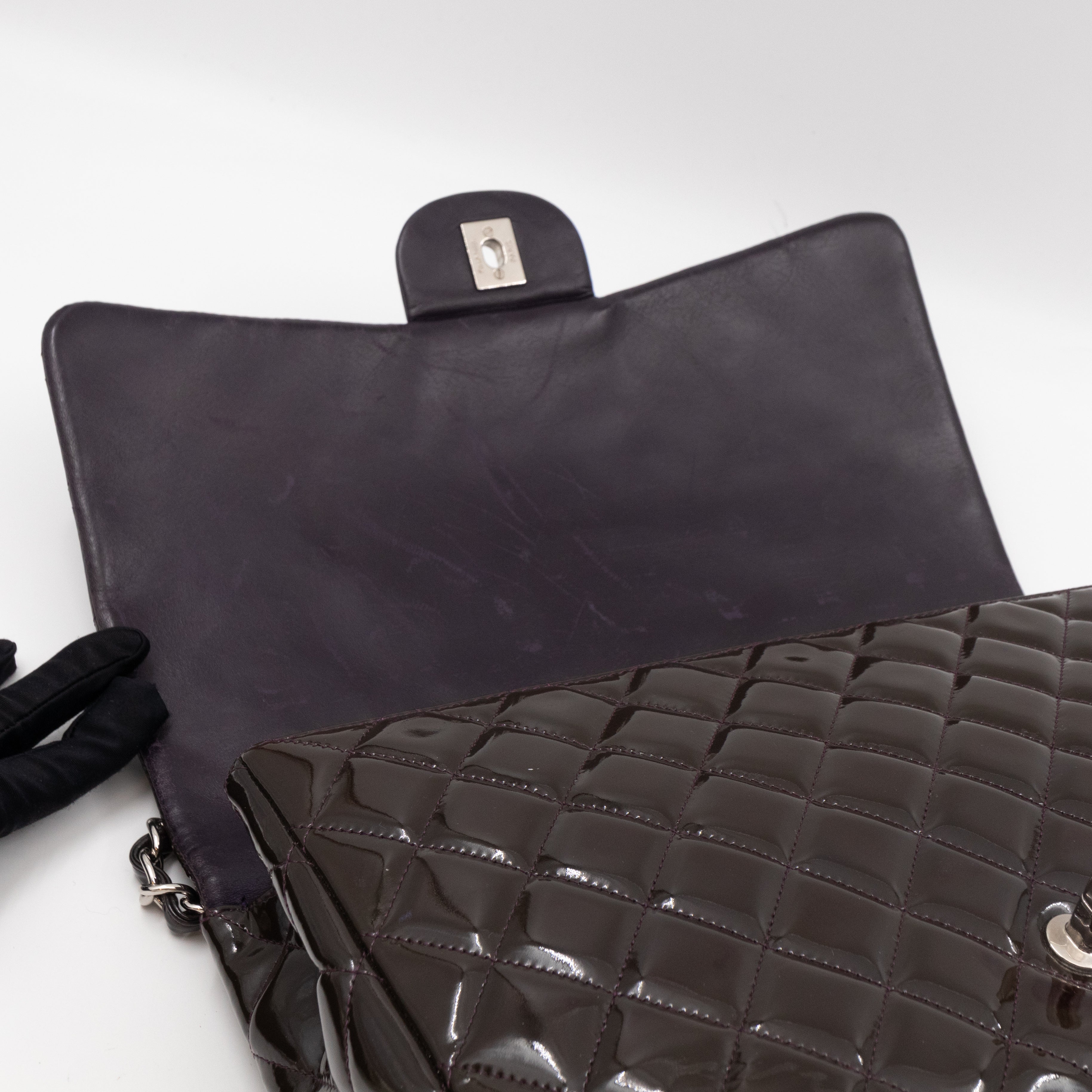 Classic Single Flap Maxi Purple Patent Silver