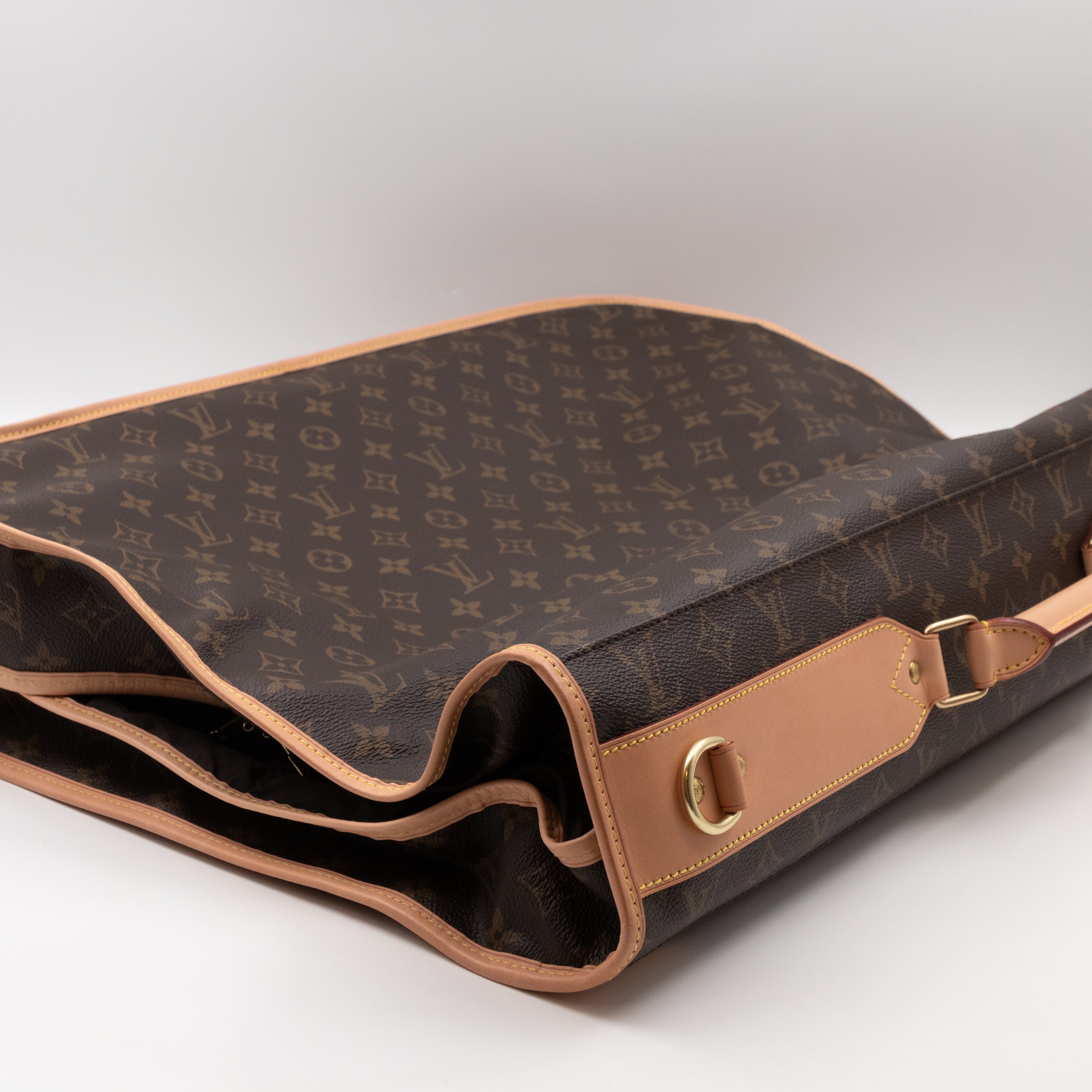 Portable Cabin NM Monogram