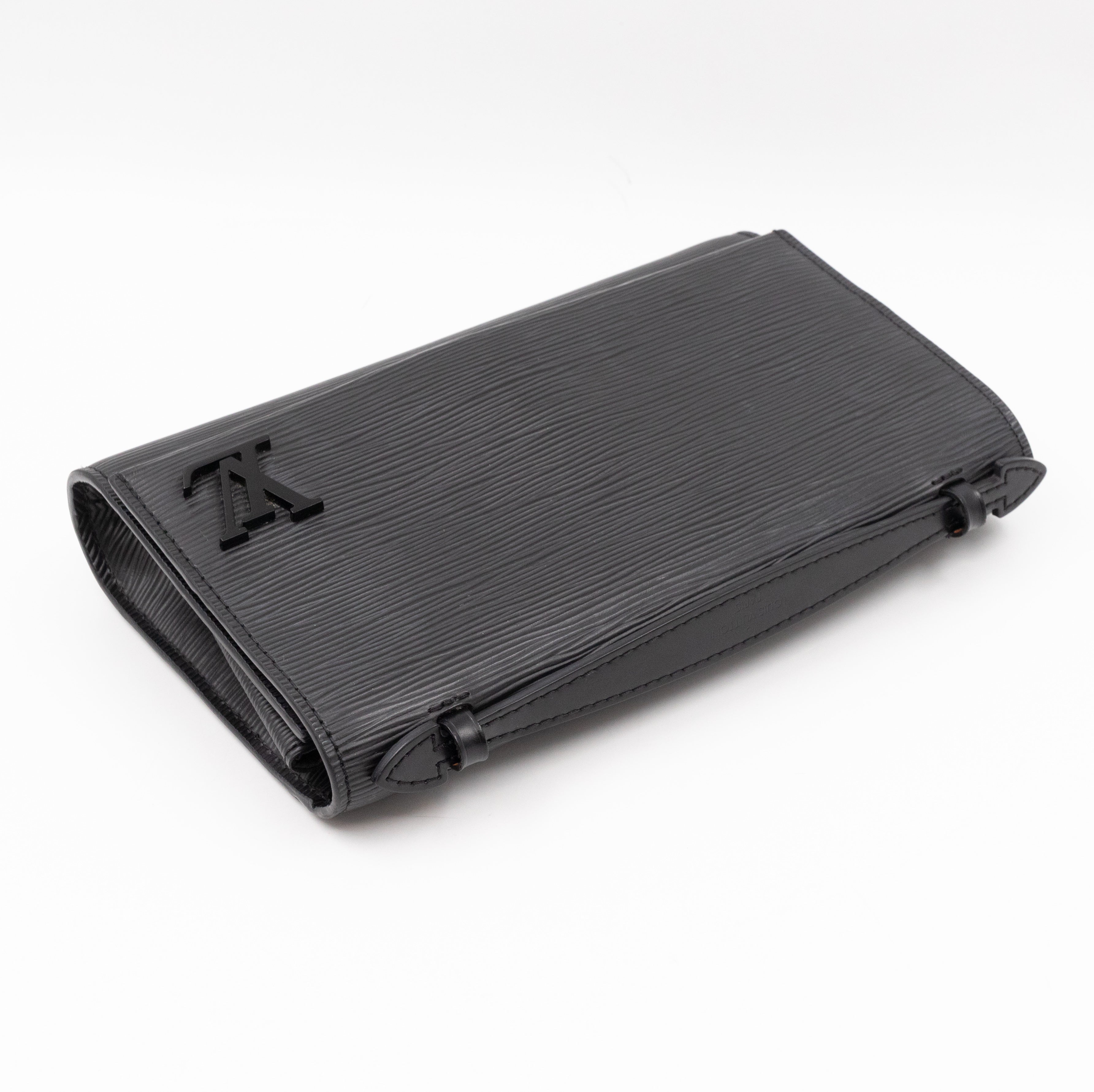 Clery Clutch Epi Leather Black