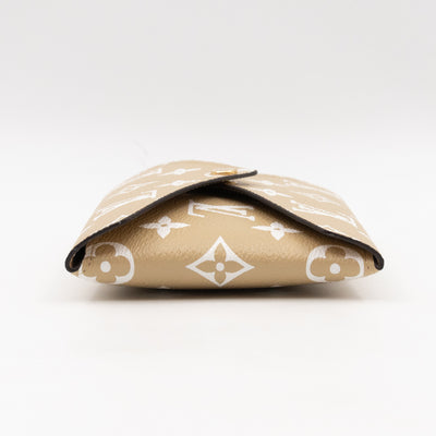 Kirigami Pochette Medium Beige White Monogram