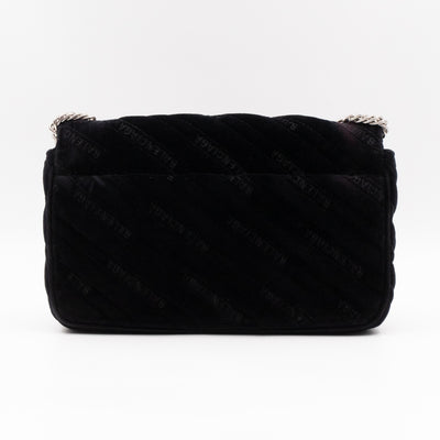 BB Chain Round Shoulder Bag Black Quilted Velvet