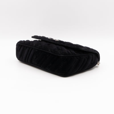 BB Chain Round Shoulder Bag Black Quilted Velvet