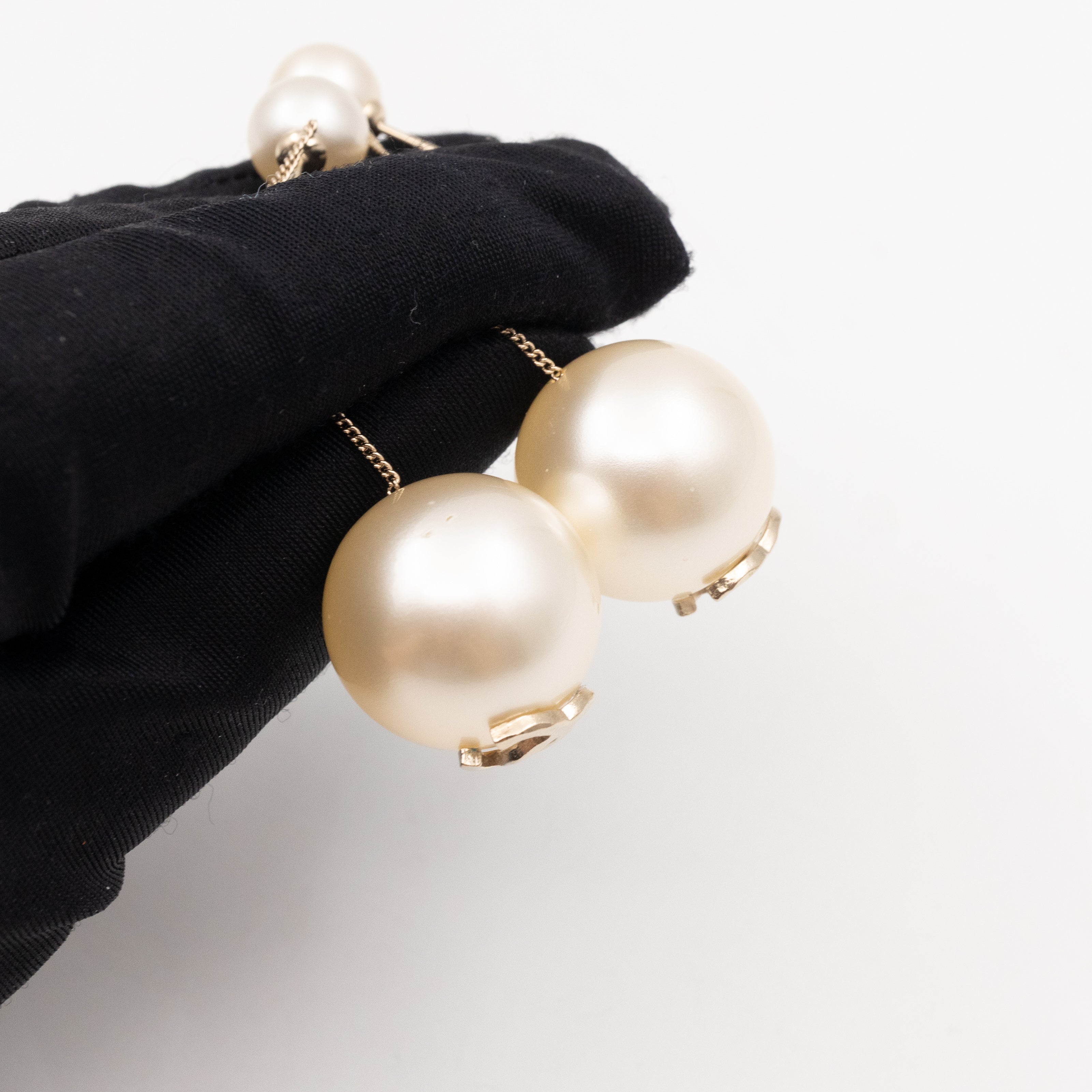 Big Pearl Drop Earrings Light Gold