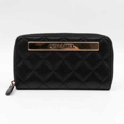 Small Trendy CC Zipped Wallet