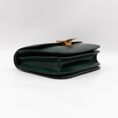 Classic Box Medium Green Leather