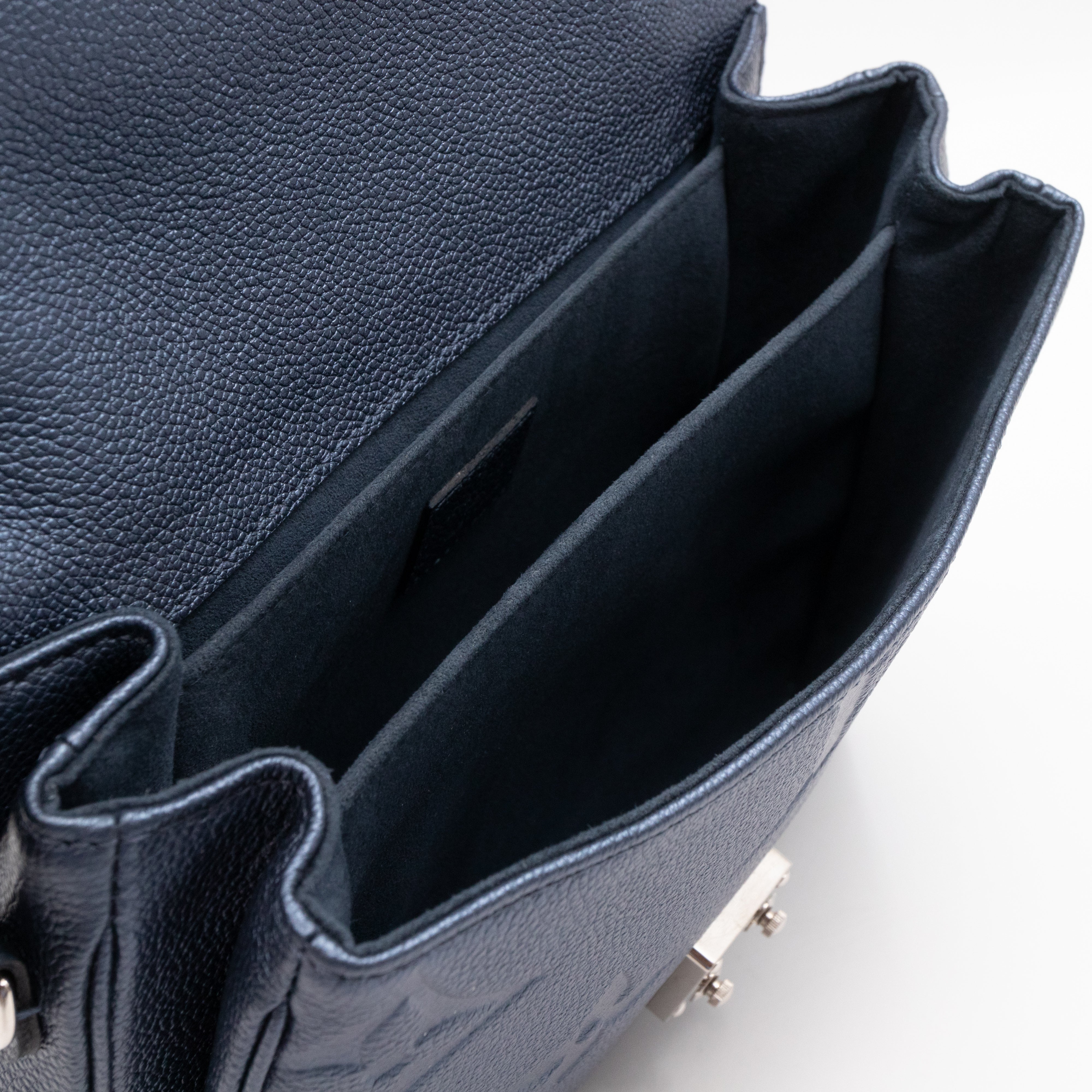 Pochette Metis Giant Empreinte Iridescent Leather