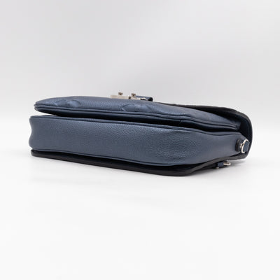 Pochette Metis Giant Empreinte Iridescent Leather