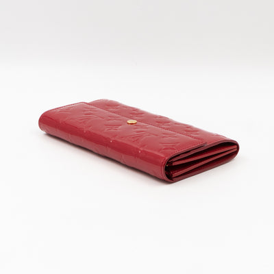 Sarah Wallet Monogram Pomme d'Amour Vernis