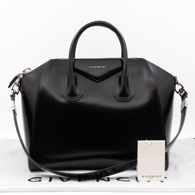 Antigona Medium Black Smooth Leather