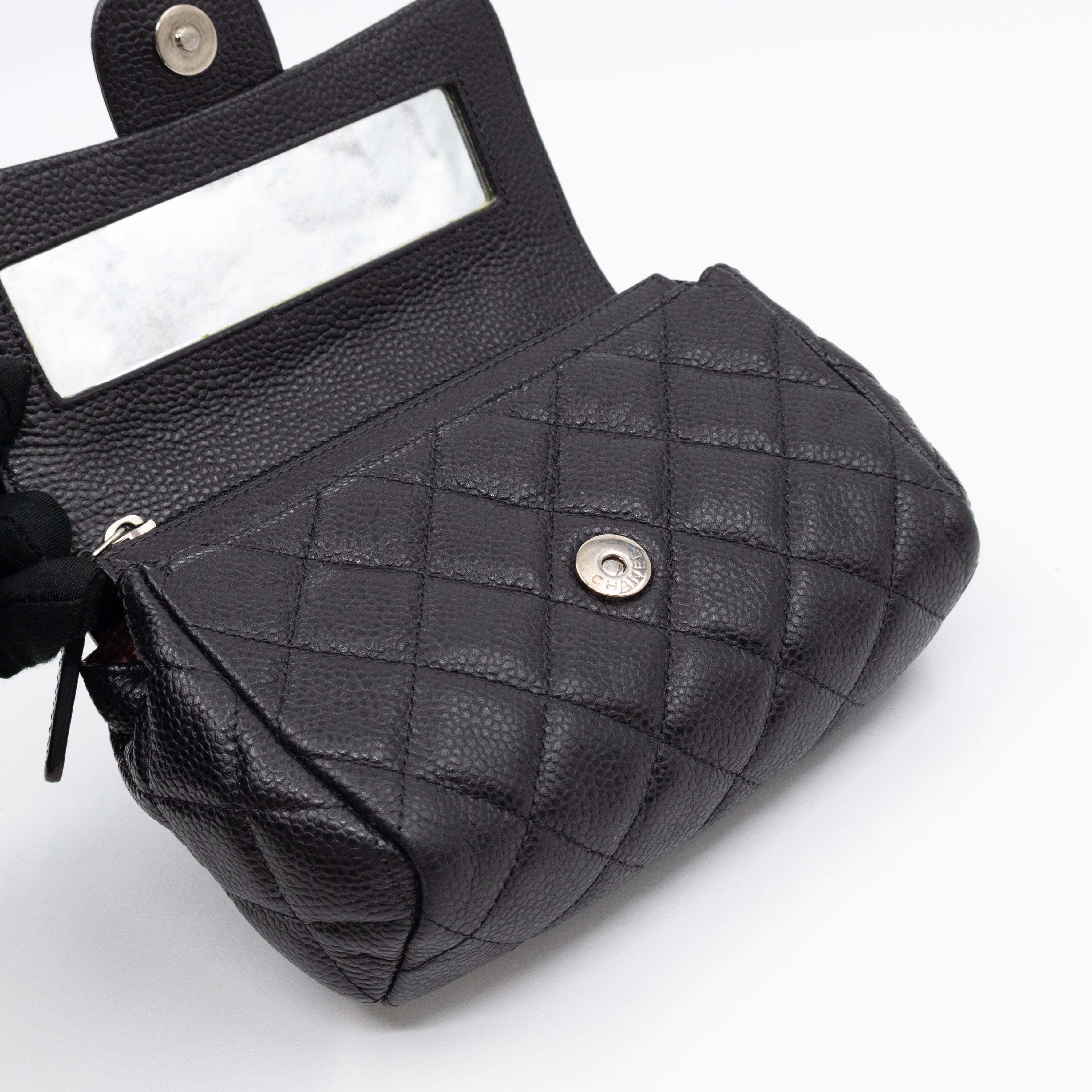Small Flap Cosmetic Case Quilted Caviar Black
