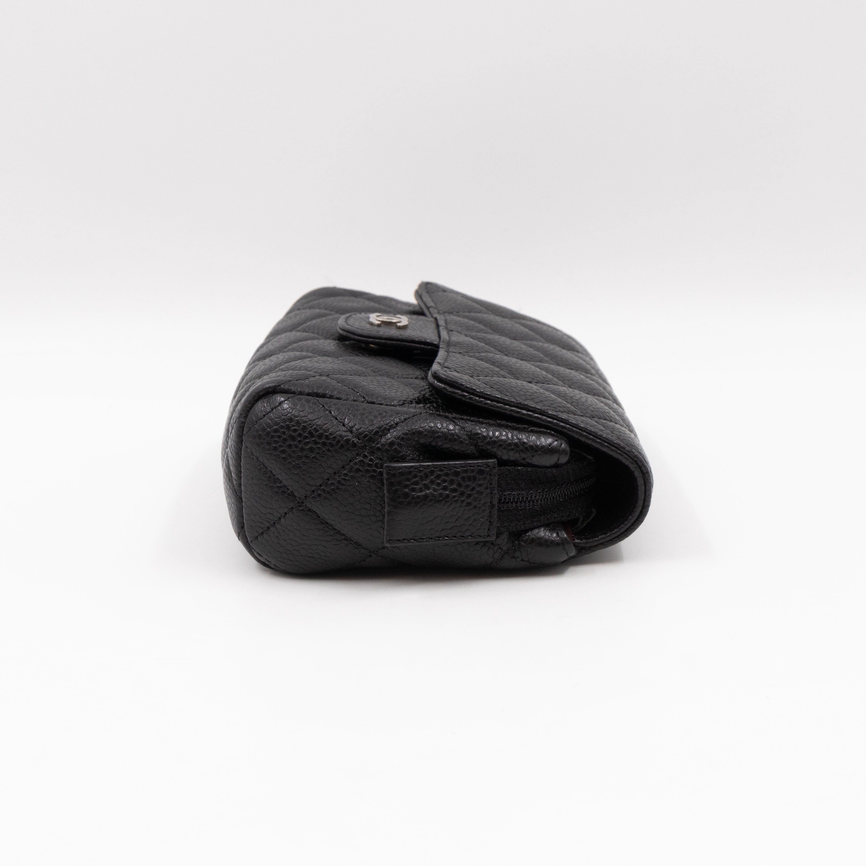 Small Flap Cosmetic Case Quilted Caviar Black