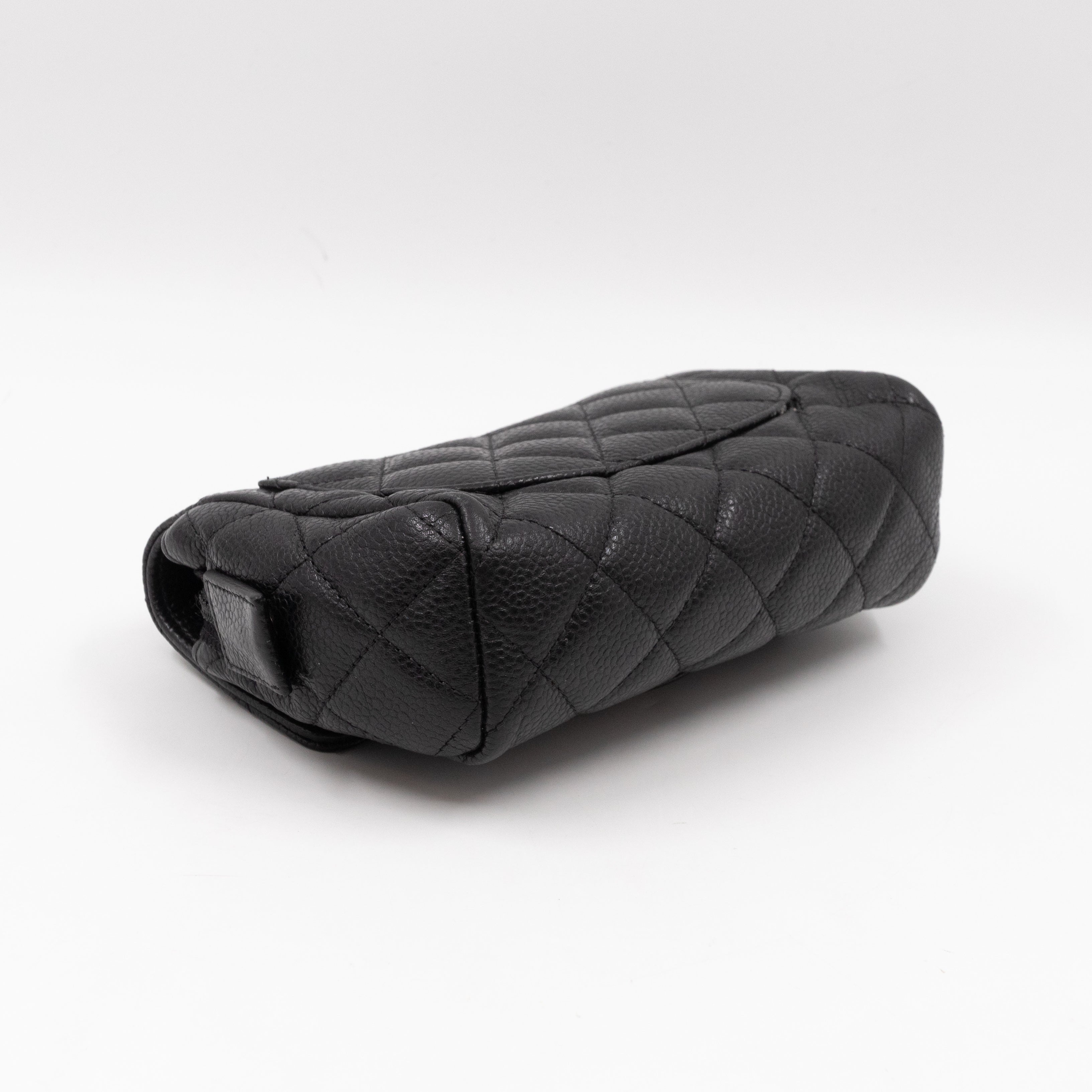 Small Flap Cosmetic Case Quilted Caviar Black