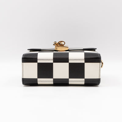 Padlock Flap Bag Black & White Grained Leather