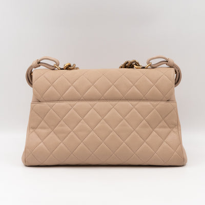 Trapezio Medium Flap Bag Beige Quilted Leather