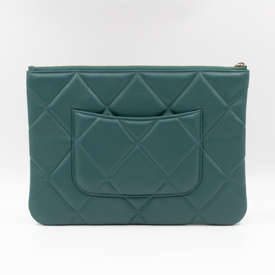 19 Pouch Large Teal Quilted Leather