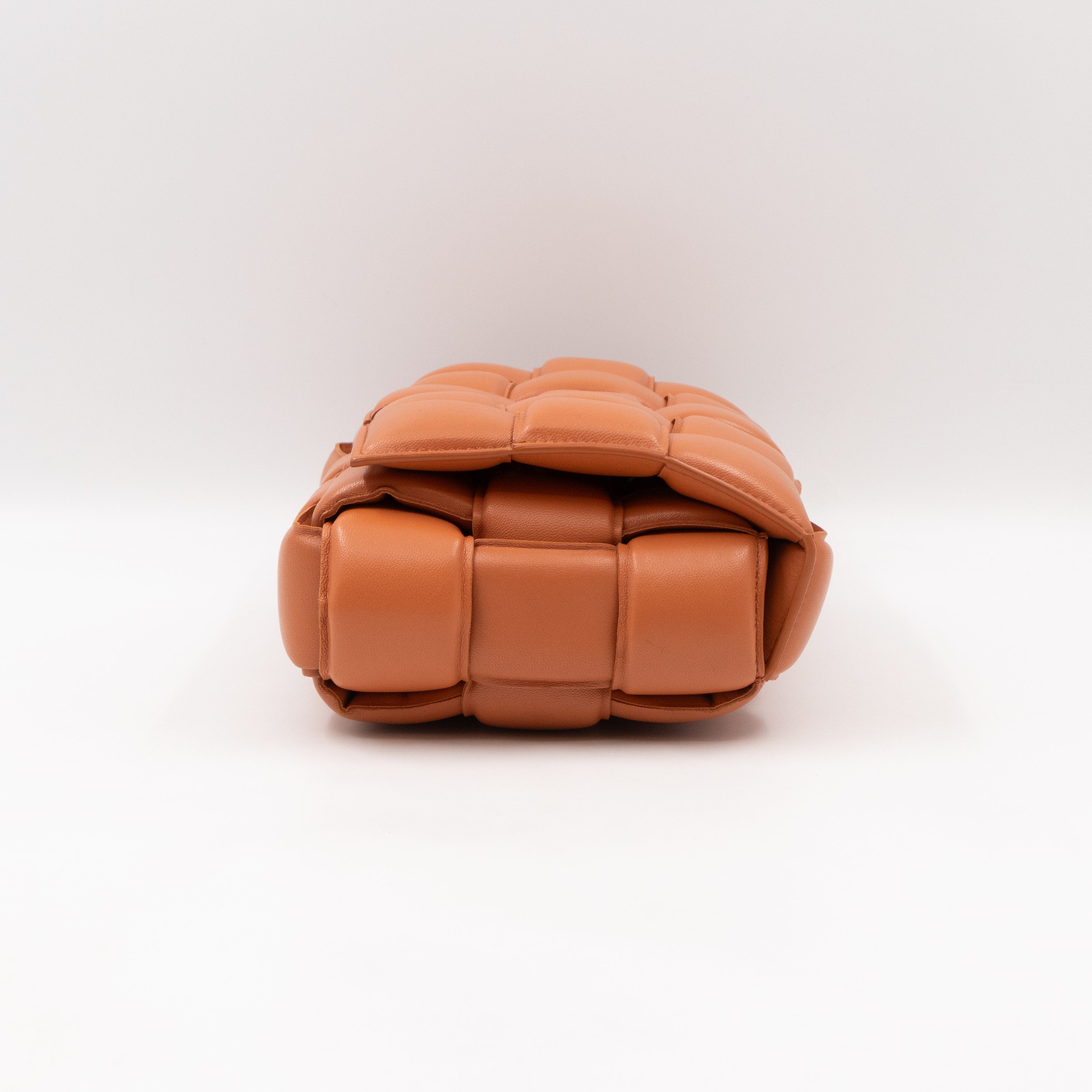 Classic Padded Cassette Clay Intrecciato Leather