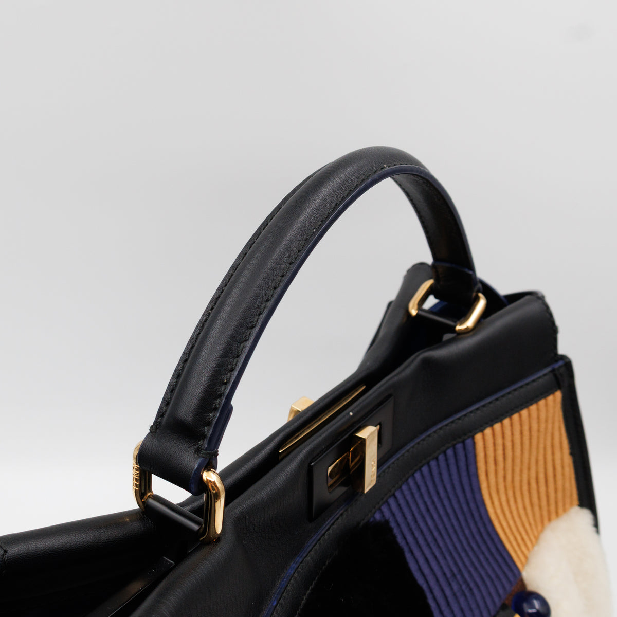 Peekaboo Large Intarsio Mix Grande Studded Fur Black Leather