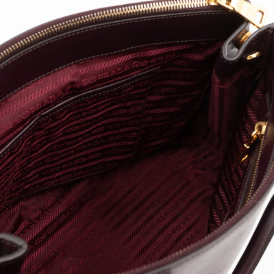 Galleria Large Double Zip Burgundy Saffiano Leather